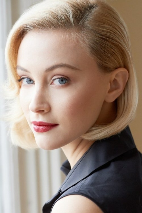 Sarah Gadon photo