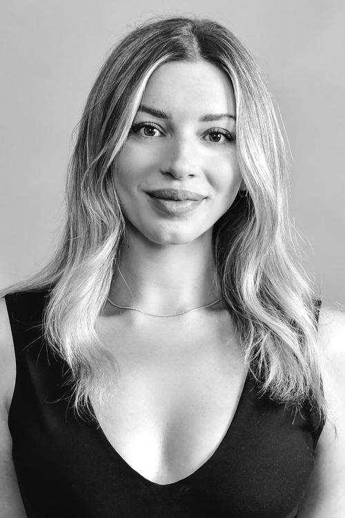 Sarah Sarandos photo