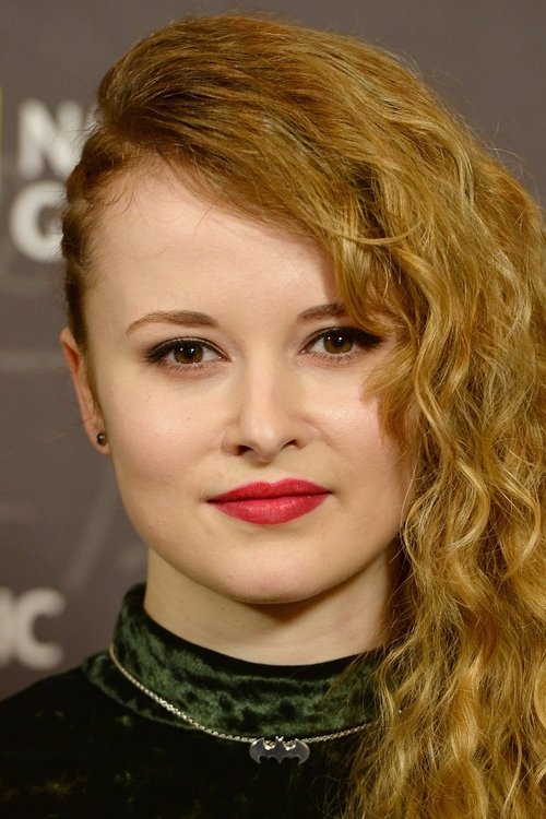 Shannon Tarbet photo