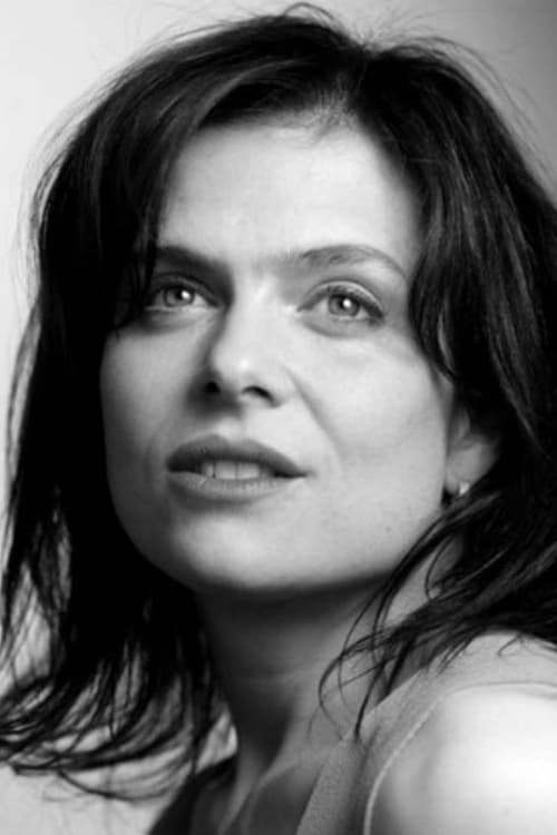 Sophie Linfield photo