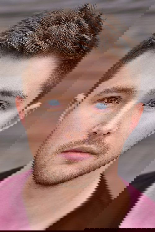 Sterling Knight photo