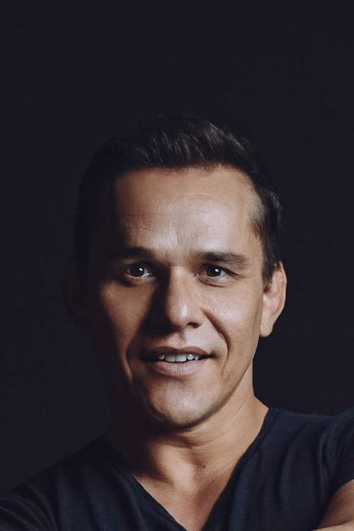 Steve Cardenas photo