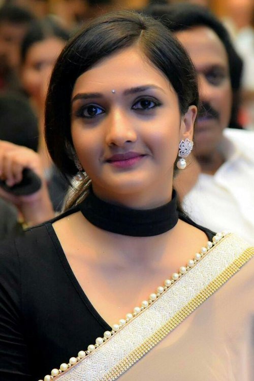 Surabhi Santosh photo