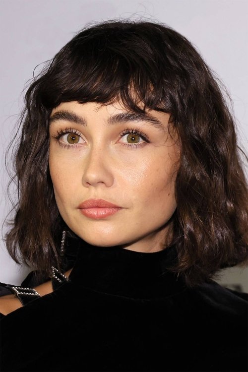 Sydney Chandler photo