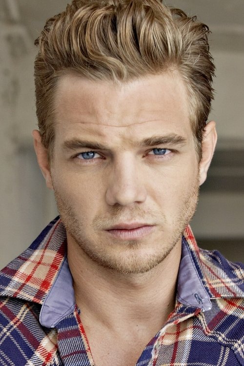 Taylor Handley photo