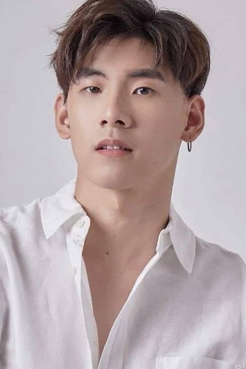 Thanakorn Kuljarassombat photo