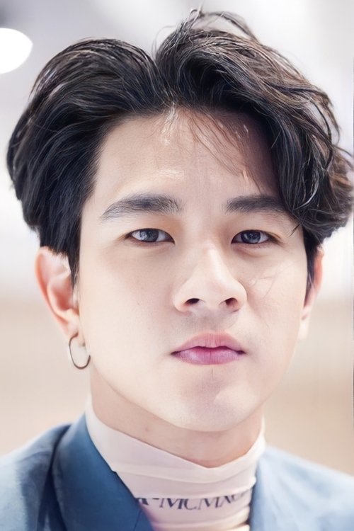 Theerachai Wimolchaireuk photo