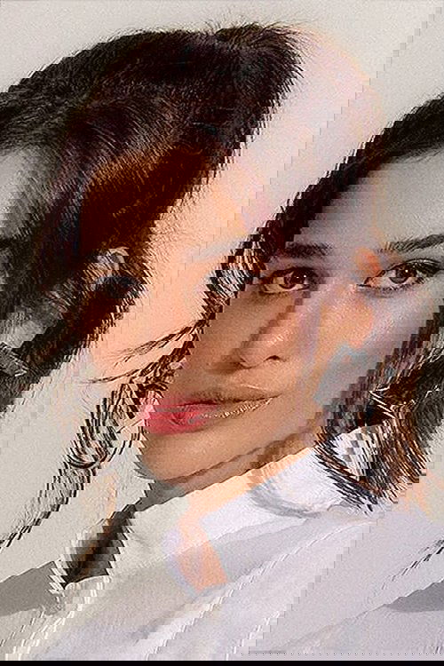 Theresa Fonseca photo