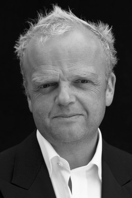 Toby Jones photo