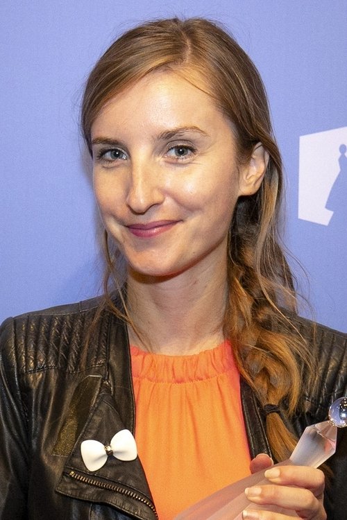 Urša Menart photo