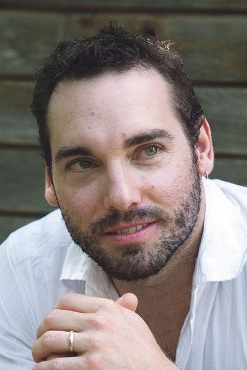 Vincent Lemay-Thivierge photo