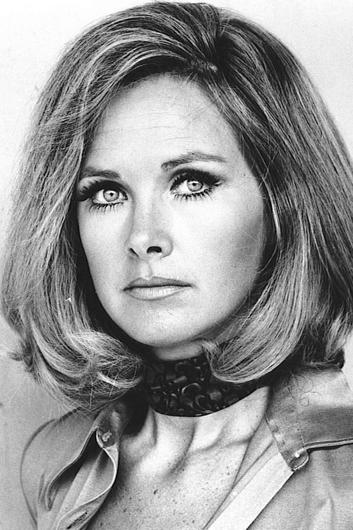 Wanda Ventham photo