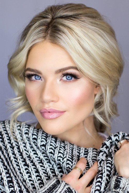 Witney Carson photo
