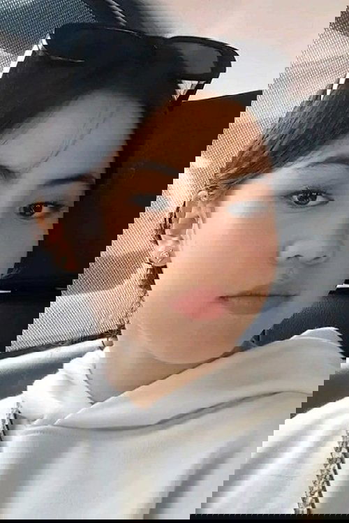 Zafreen Zairizal photo